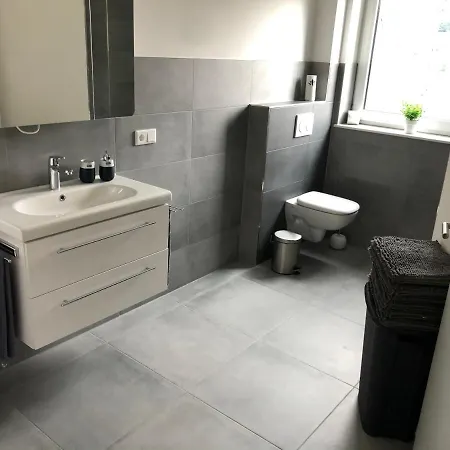 Апартаменты Sauerland Wellness Apartment Mit Sauna Und Jacuzzi Ольпе